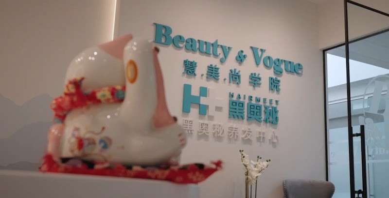 Beauty & Vogue