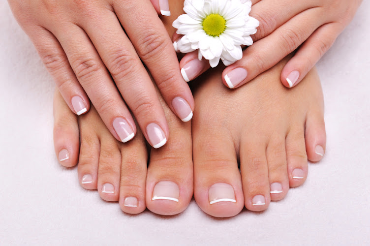 Beauty FX Tips Toes & Tans