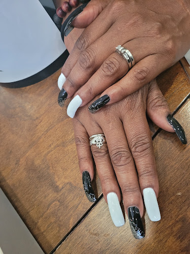Bev's Spa & Beauty Supply