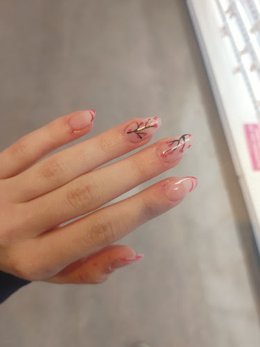 BeYOUtiful Nails