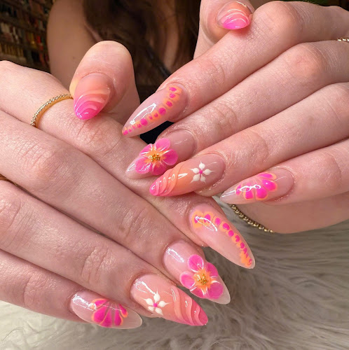 Bloomie Nails and Spa
