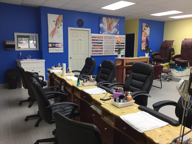 Celestial Nails & Spa, nail salon in Rockland, Ontario