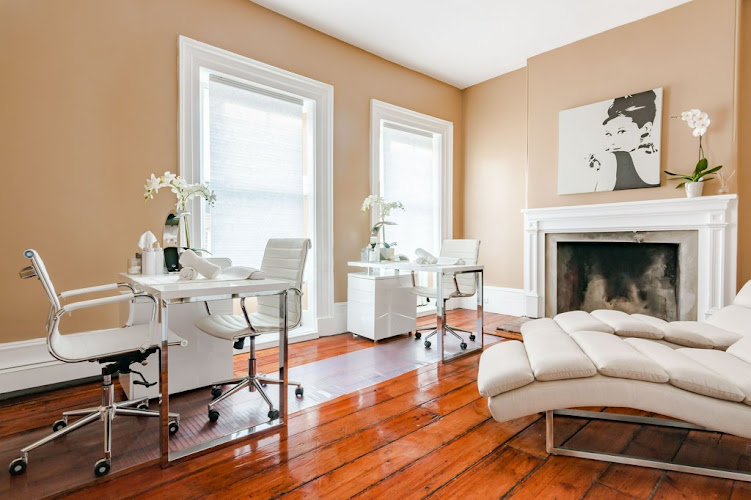 Chic Hair & Esthetics Centre