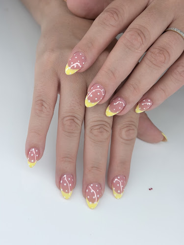 CHILLAXO NAILS BAR