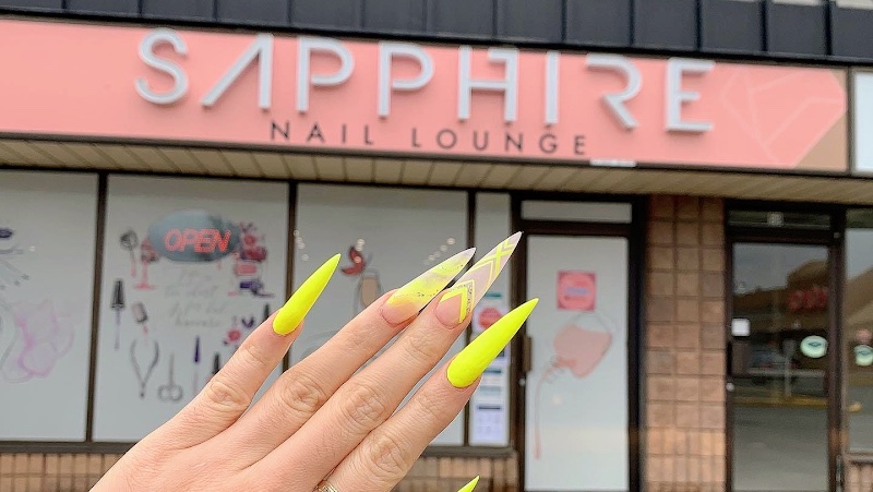 Chrome Nails and Spa