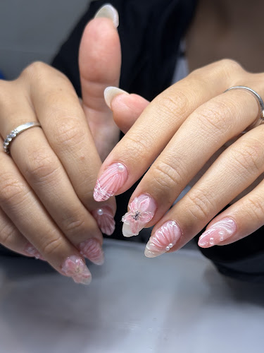 Dae nails