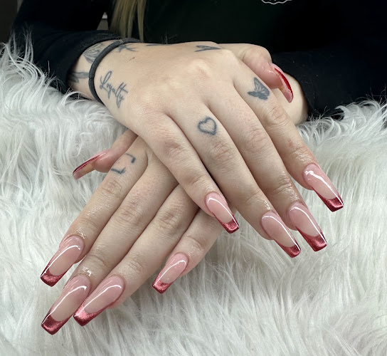 DC Nails Browns Line