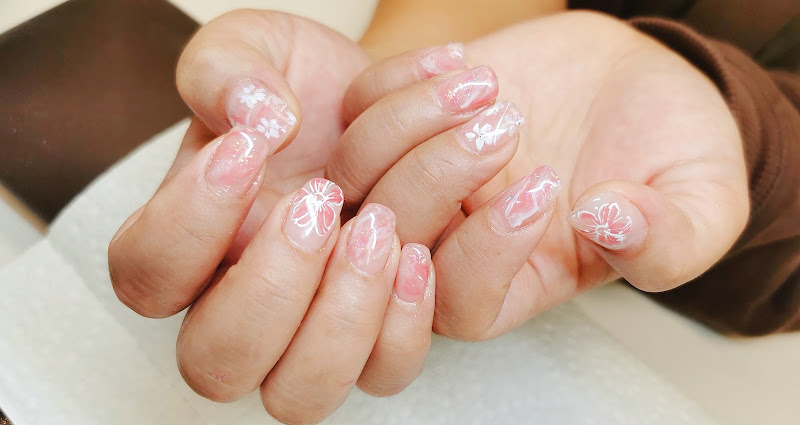 Demi Nail & Lash