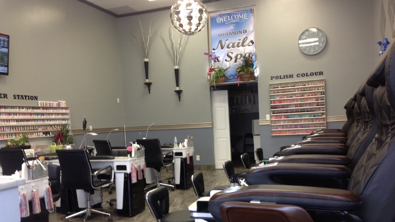 Diamond Nails and Spa
