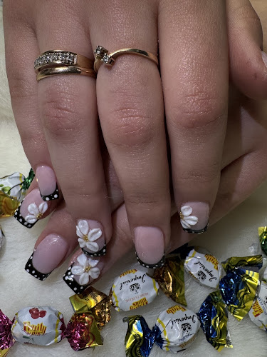 DJ LASH NAILS & SPA INC.