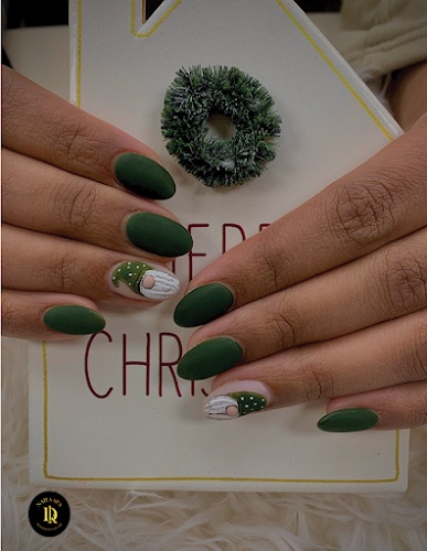 DK Nails Spa (Baseline St)