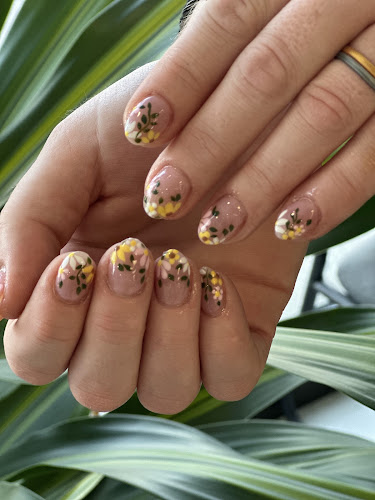 Dr. Nails