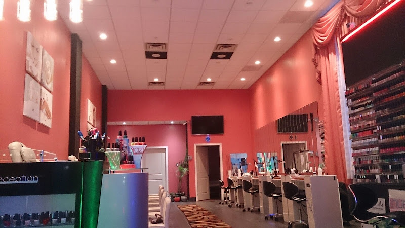 Eden Nails & Tanning