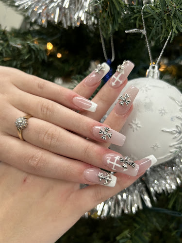 Elegance Nails Lounge