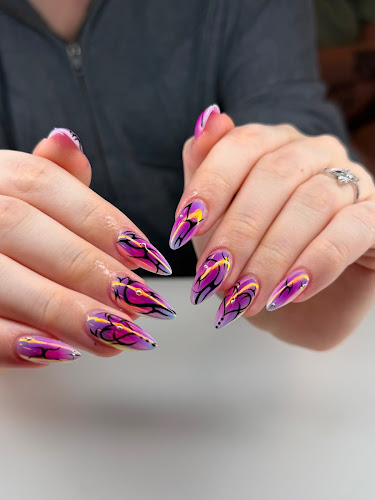 Em Beauty Bar