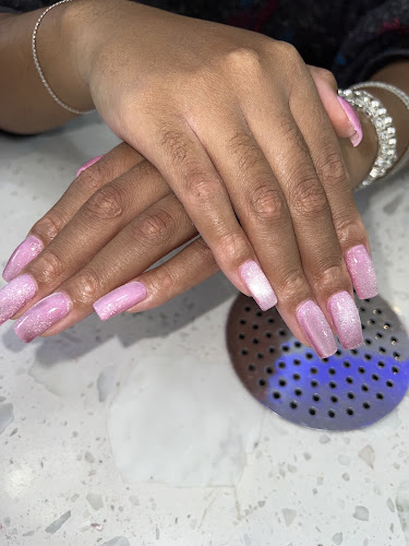 Emi’s nails salon