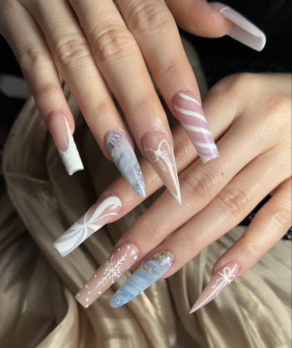 Emma Beauty Lounge (Lashes,Pedicure,Manicure, Waxing, Eyebrows)