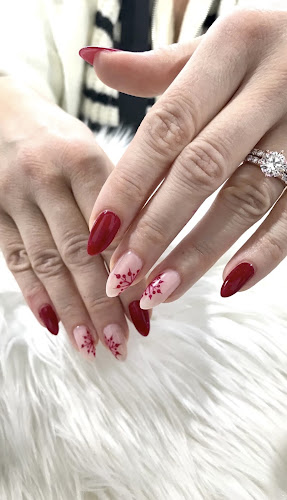 Essence Beauty Salon