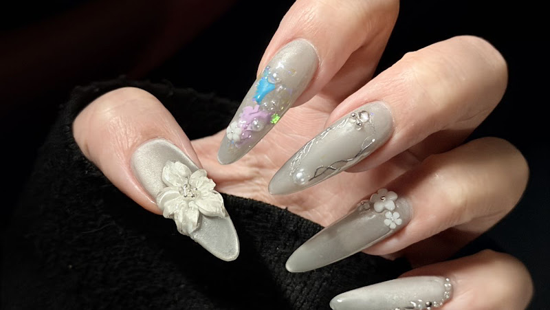 Eve’s Nails and Spa