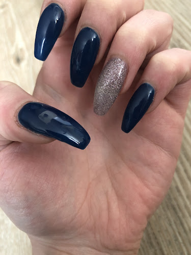 Fergus Nails & Spa