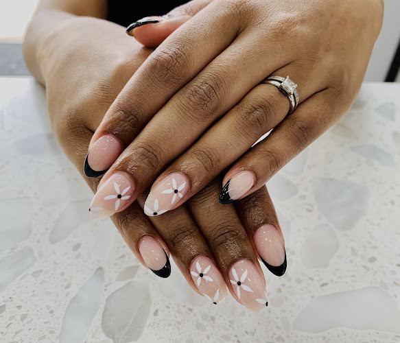 Front Nails Spa