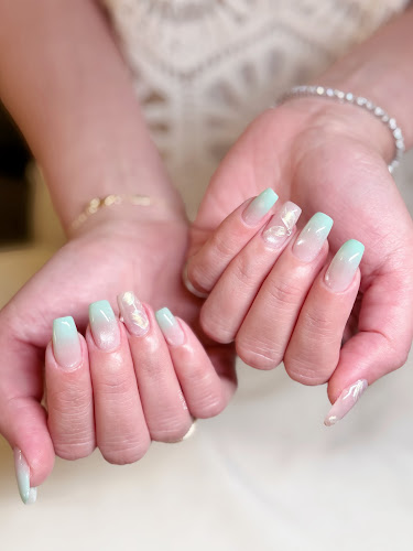 Gaia Nail