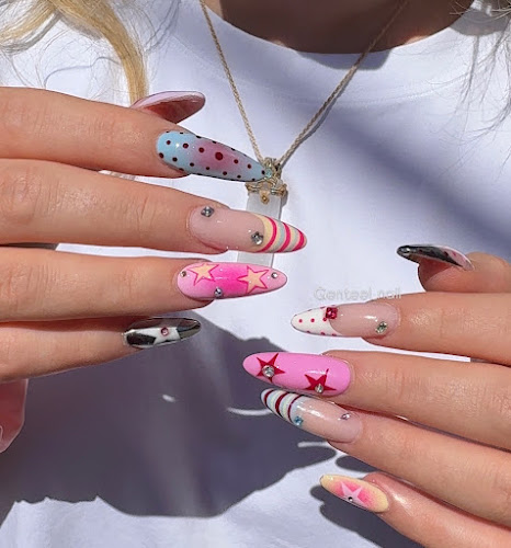Genteel Nail Salon (Bloor West Village)