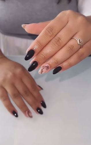 GlamorGems By Pihu