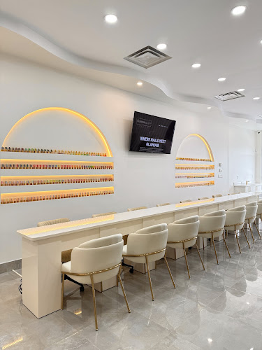 Glamour Nail Lounge - Newmarket