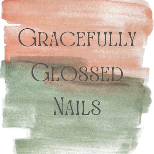 Gracefully Glossed Nails