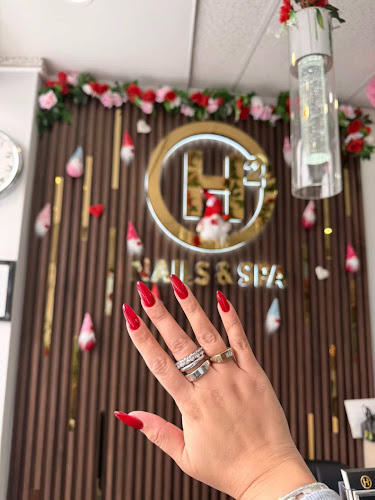H2 Nails & Spa