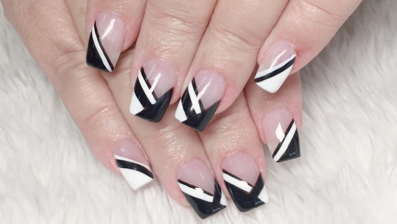 Hana's Nails Spa & Hair Boutique