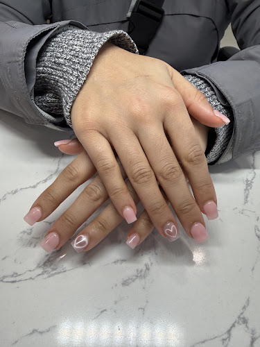 H&H Nail Spa