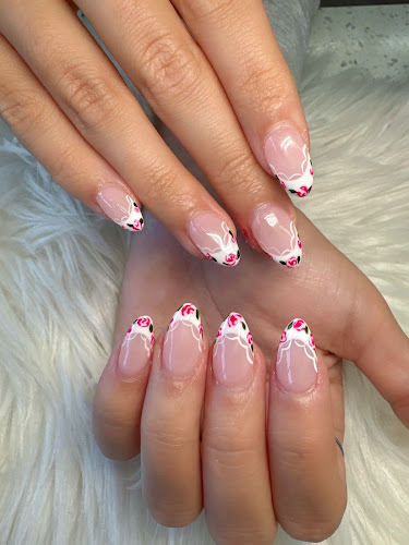 Hannah’s Nails and Spa