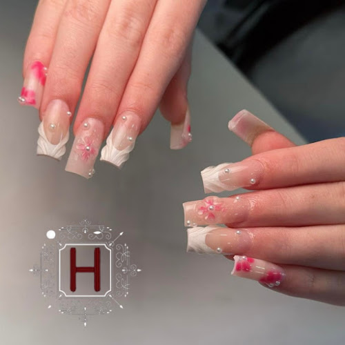 Heads Held High Nails