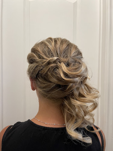 Headway Hair Stylists