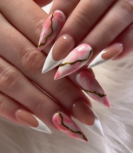 heavenly nails