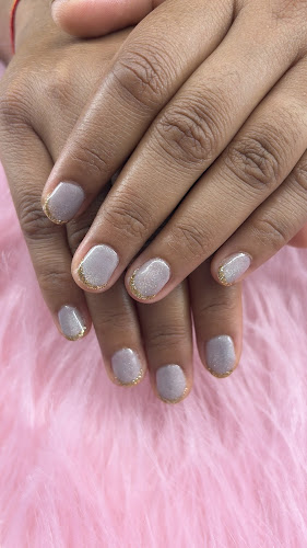HELLO PRESCOTT NAILS, nail salon in Prescott, Ontario