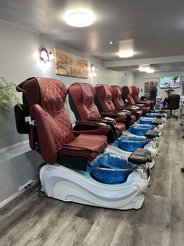 Hennessy Nails & Spa