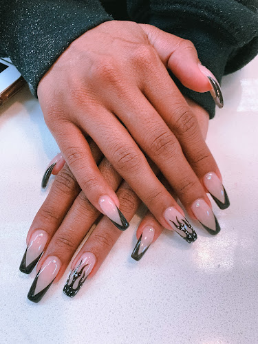 Honey Nails & Spa