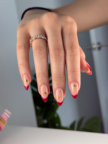 Hot Girl Nails