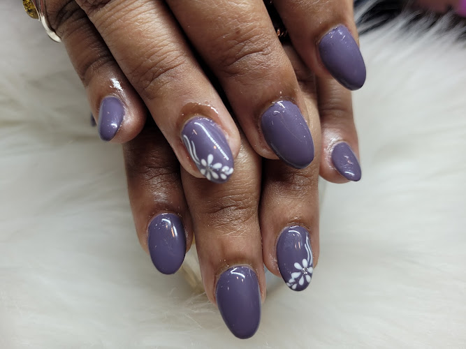 HURON Nail Salon & Spa