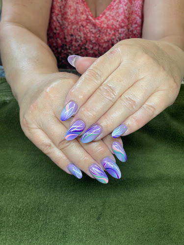 Hy Nails Inc