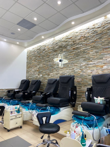 Instyle Nails & Spa