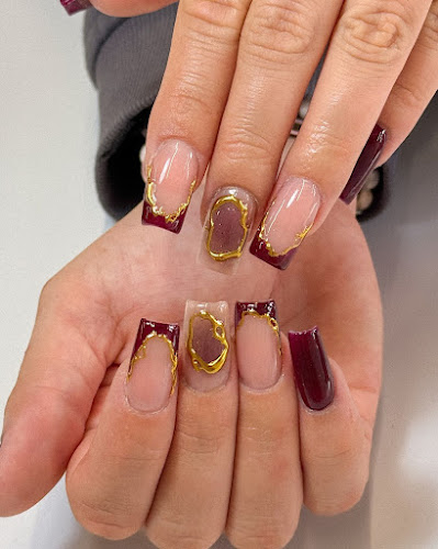IPolish Nails & Spa