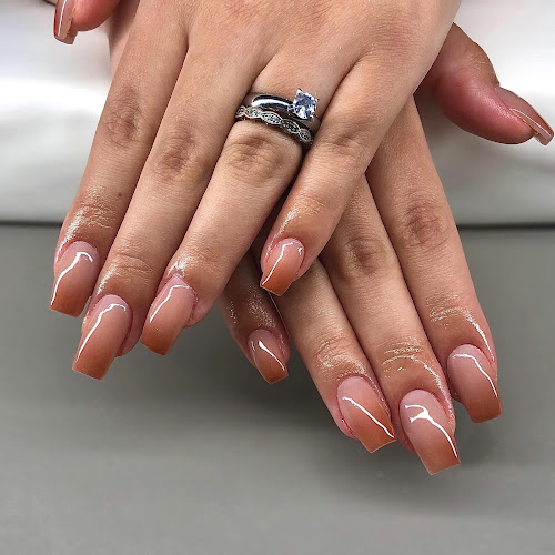 JAZ NAILS