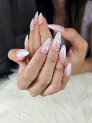JLU Beauty, nail salon in Lucan, Ontario