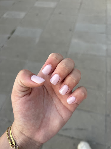K&T Nails