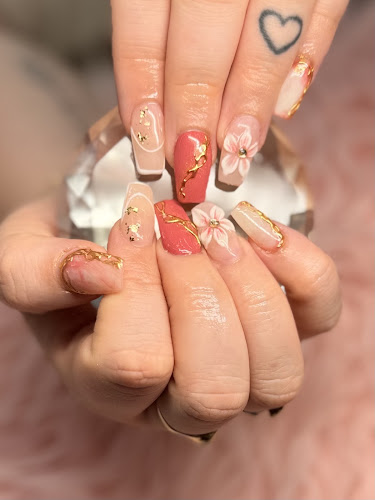 KNC Nails