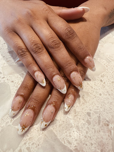 KV Nails & Spa